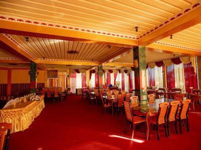 Delma Mount View Hotel كاندي المظهر الخارجي الصورة